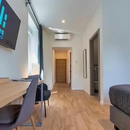 Apartment Colors Of Music, Centre